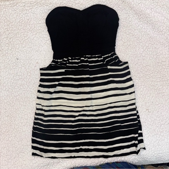 Xhilaration Black and White Strapless Dress - Picture 1 of 10